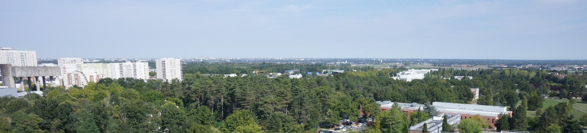 Vue aérienne du centre scientifique et technique du BRGM à Orléans, France.